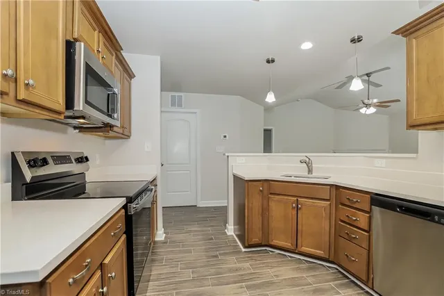 $2,070 | 8 Trotters Run, Thomasville, NC 27360