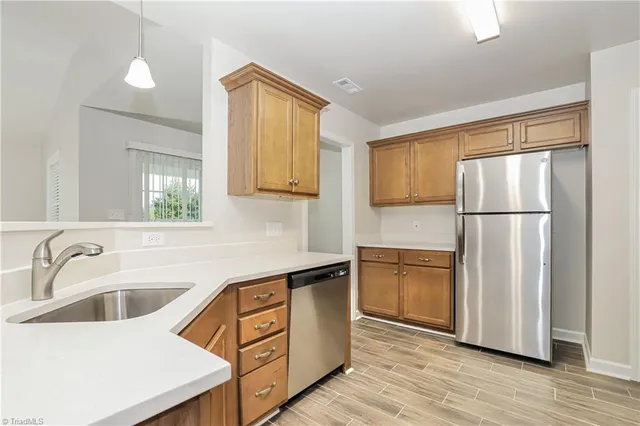 $2,070 | 8 Trotters Run, Thomasville, NC 27360