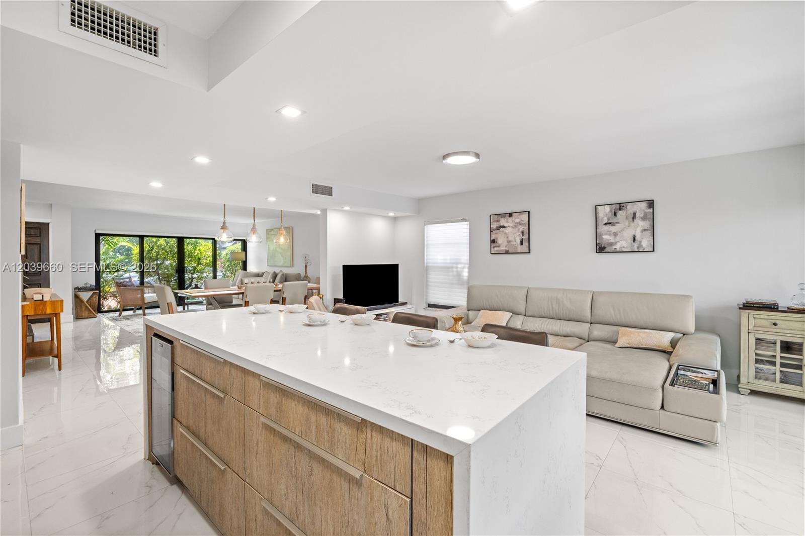 2771 Northeast 164th Street, Unit 12 North Miami Beach, FL 33160 - Photo 14 of 42