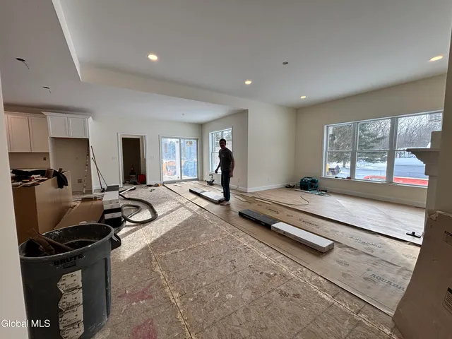 $756,079 | 3 Wyatt's Way, Clifton Park, NY 12065