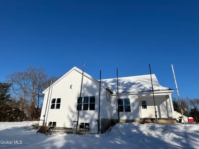 $752,634 | 3 Wyatt's Way, Clifton Park, NY 12065