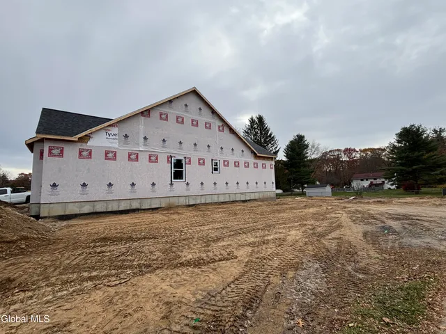 $752,634 | 3 Wyatt's Way, Clifton Park, NY 12065