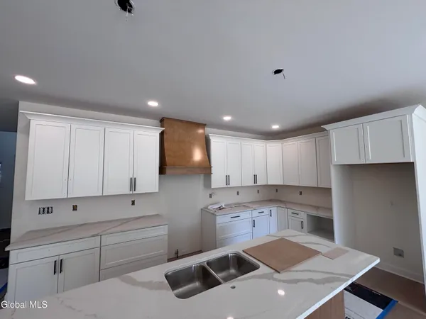 $756,079 | 3 Wyatt's Way, Clifton Park, NY 12065