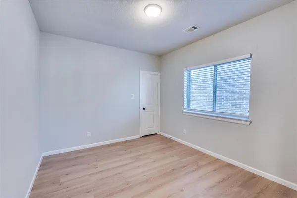 $3,800 | 1417 Birds Fort Trail, Arlington, TX 76005