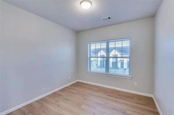 $3,800 | 1417 Birds Fort Trail, Arlington, TX 76005