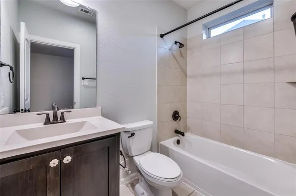 $3,800 | 1417 Birds Fort Trail, Arlington, TX 76005