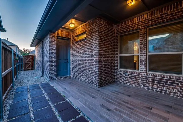 $3,800 | 1417 Birds Fort Trail, Arlington, TX 76005
