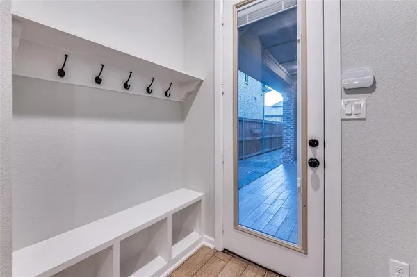 $3,800 | 1417 Birds Fort Trail, Arlington, TX 76005