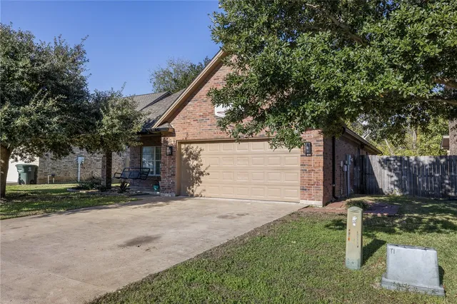$399,988 | 416 Montauk Court, Bryan, TX 77801