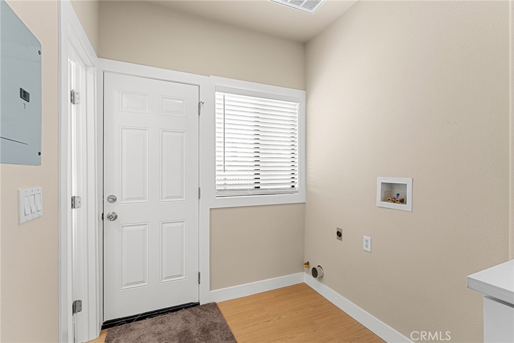 2855 Mulberry Street Riverside, CA 92501 - Photo 18 of 43 a view of a room that has a window in it