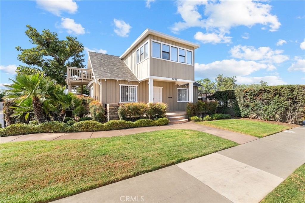 2855 Mulberry Street Riverside, CA 92501 - Photo 5 of 43 a front view of a house with garden