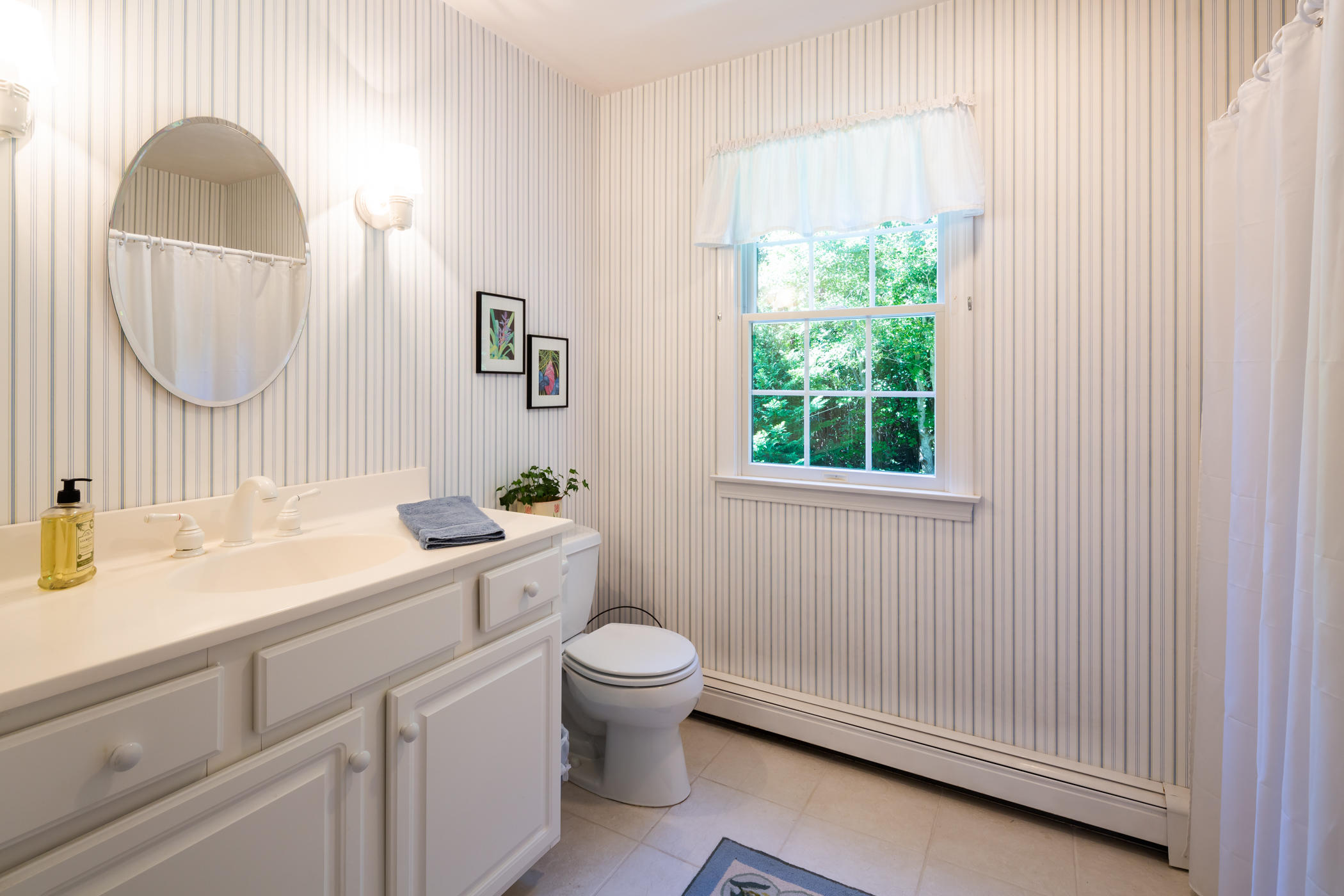 11 Marshview Circle East Sandwich, MA 02537 - Photo 9 of 21 First Floor Bath