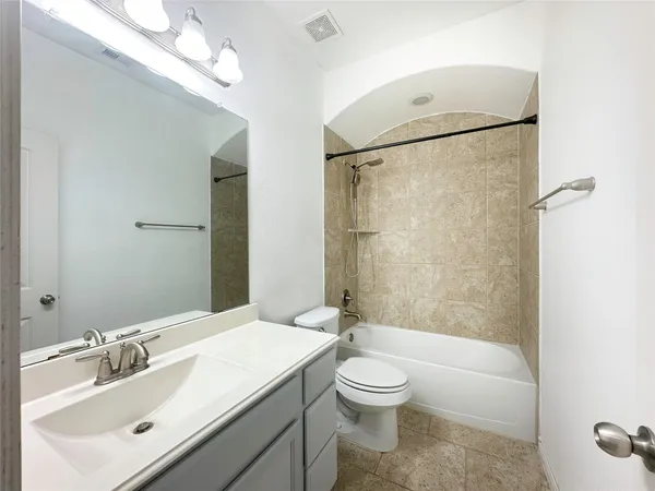 $2,250 | 18514 Magnolia Dell Drive, Cypress, TX 77433