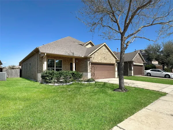 $2,250 | 18514 Magnolia Dell Drive, Cypress, TX 77433