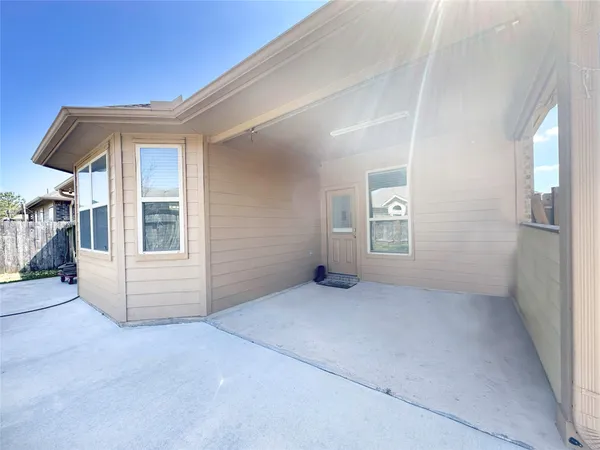 $2,250 | 18514 Magnolia Dell Drive, Cypress, TX 77433