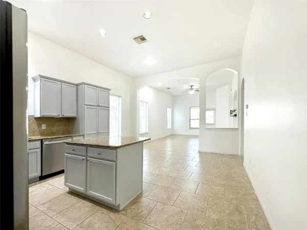 $2,250 | 18514 Magnolia Dell Drive, Cypress, TX 77433