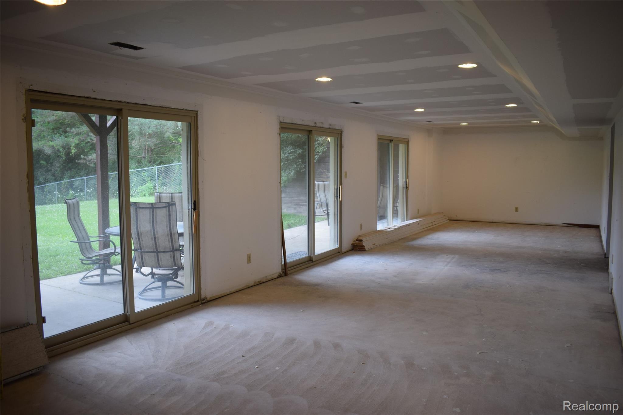 7067 Smith Road Gaines, MI 48436 - Photo 55 of 56 DSC_0277.JPG