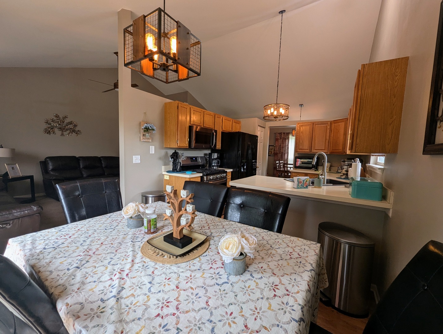 1230 Spring Creek Road Elgin, IL 60120 - Photo 6 of 19 Gallery Image 6