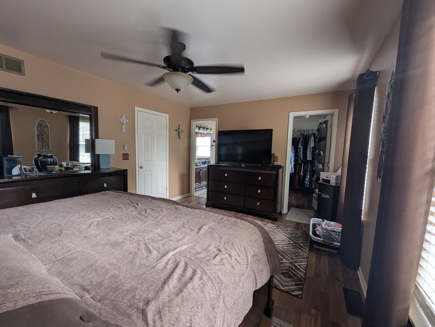 1230 Spring Creek Road Elgin, IL 60120 - Photo 10 of 19 Gallery Image 10