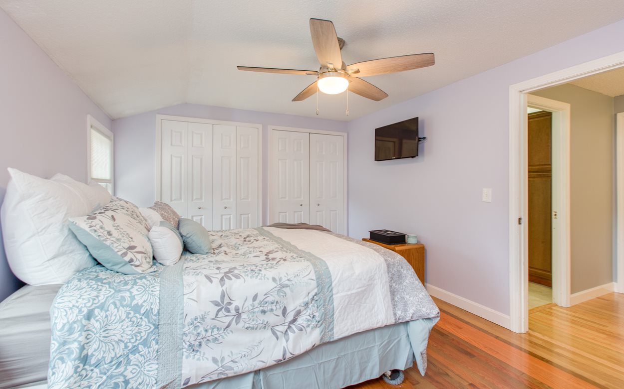 109 Cannongate III Road Nashua, NH 03063 - Photo 11 of 19 Gallery Image 11