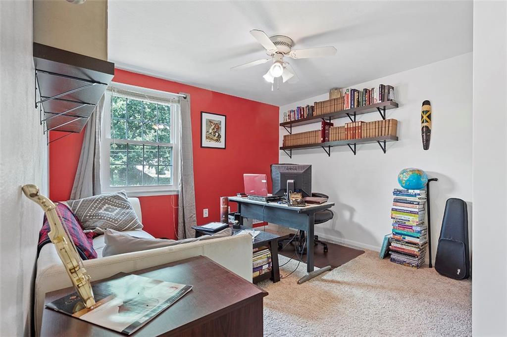 7117 Shannon Road Verona, PA 15147 - Photo 19 of 25 Gallery Image 19
