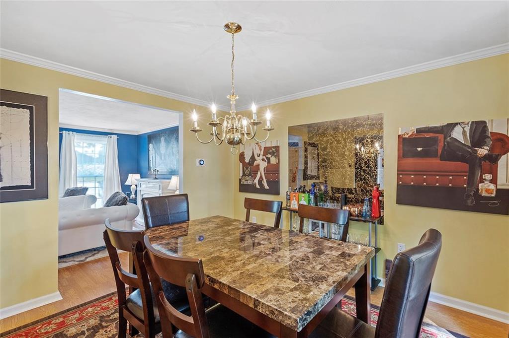 7117 Shannon Road Verona, PA 15147 - Photo 7 of 25 Gallery Image 7