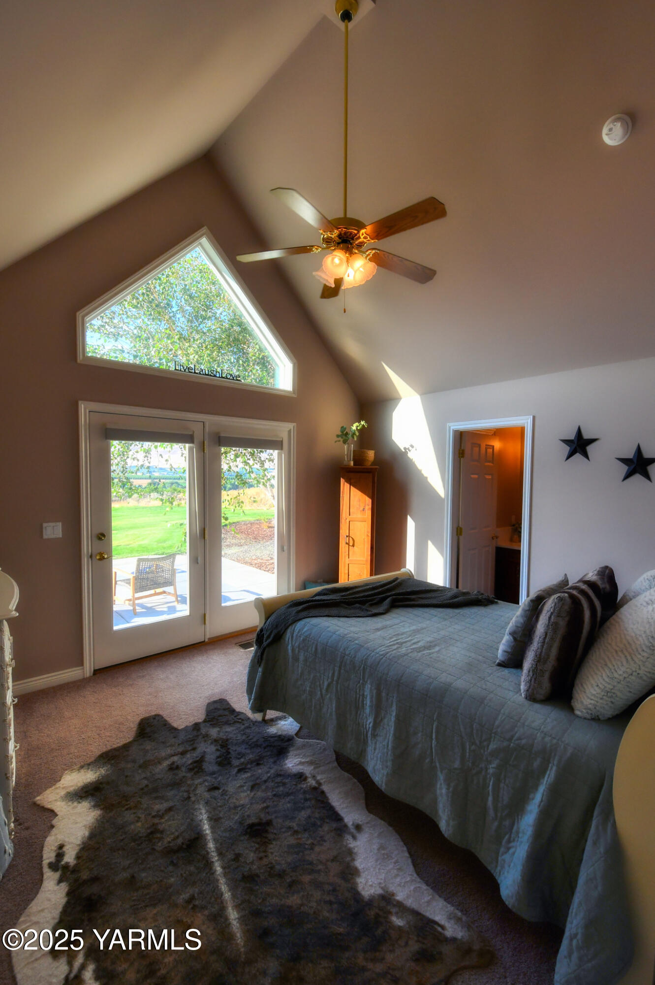 15783 Fisk Road Yakima, WA 98908 - Photo 48 of 61 2nd primary suite