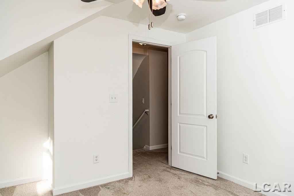 407 West Russell Road Tecumseh, MI 49286 - Photo 26 of 59 50026480-25.JPG
