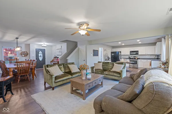 $299,999 | 1134 Maple Trace Way, Sheridan, IN 46069