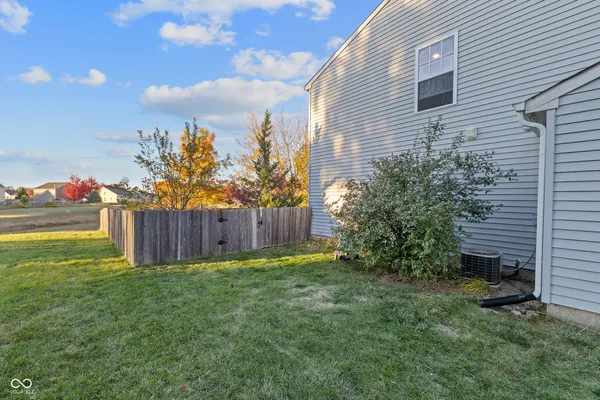 $299,999 | 1134 Maple Trace Way, Sheridan, IN 46069