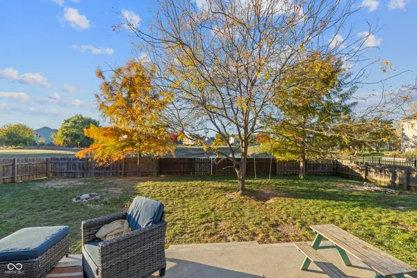 $299,999 | 1134 Maple Trace Way, Sheridan, IN 46069