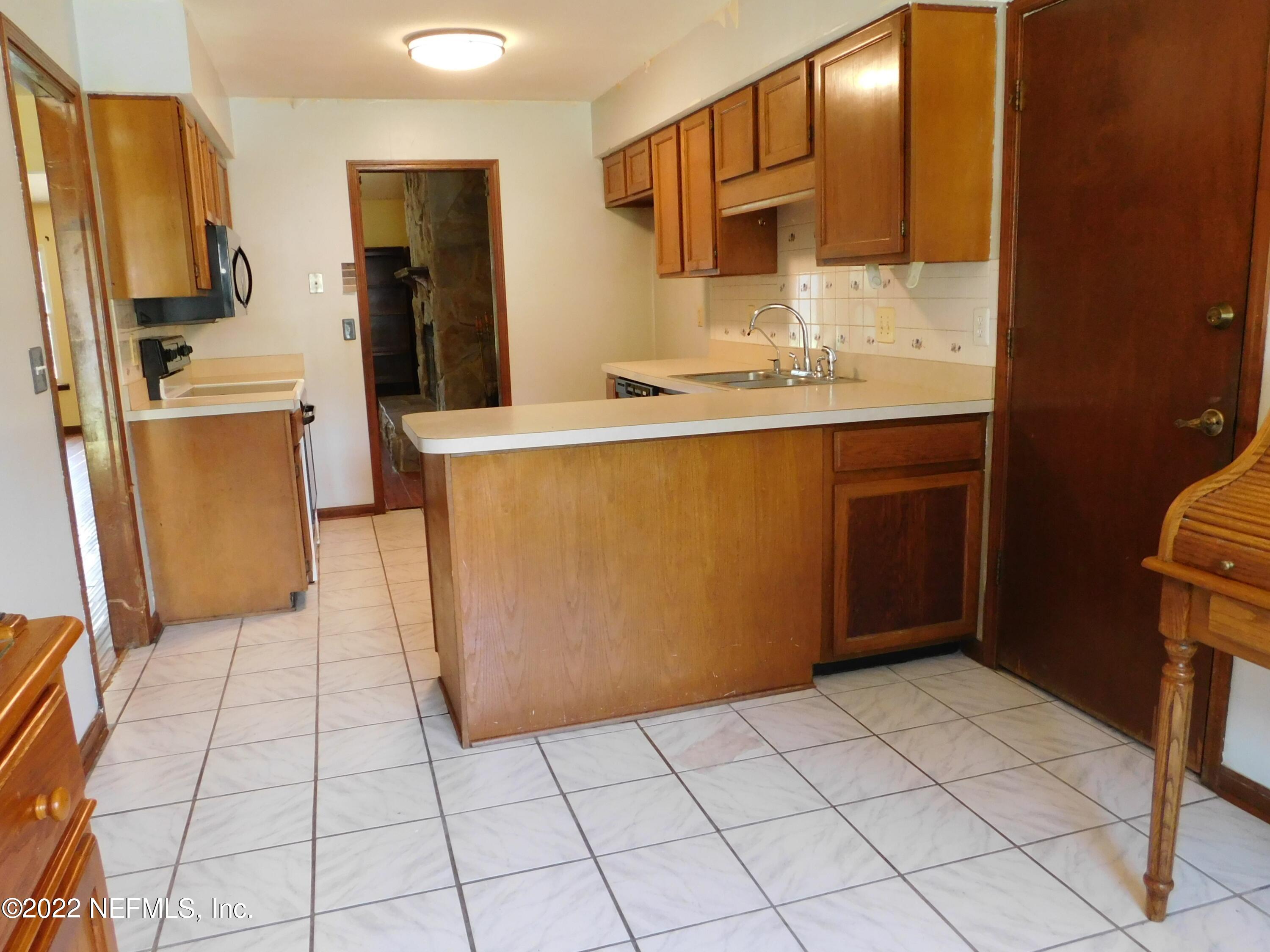 5324 Raccoon Ridge Court Jacksonville, FL 32258 - Photo 12 of 31 DSCN5716