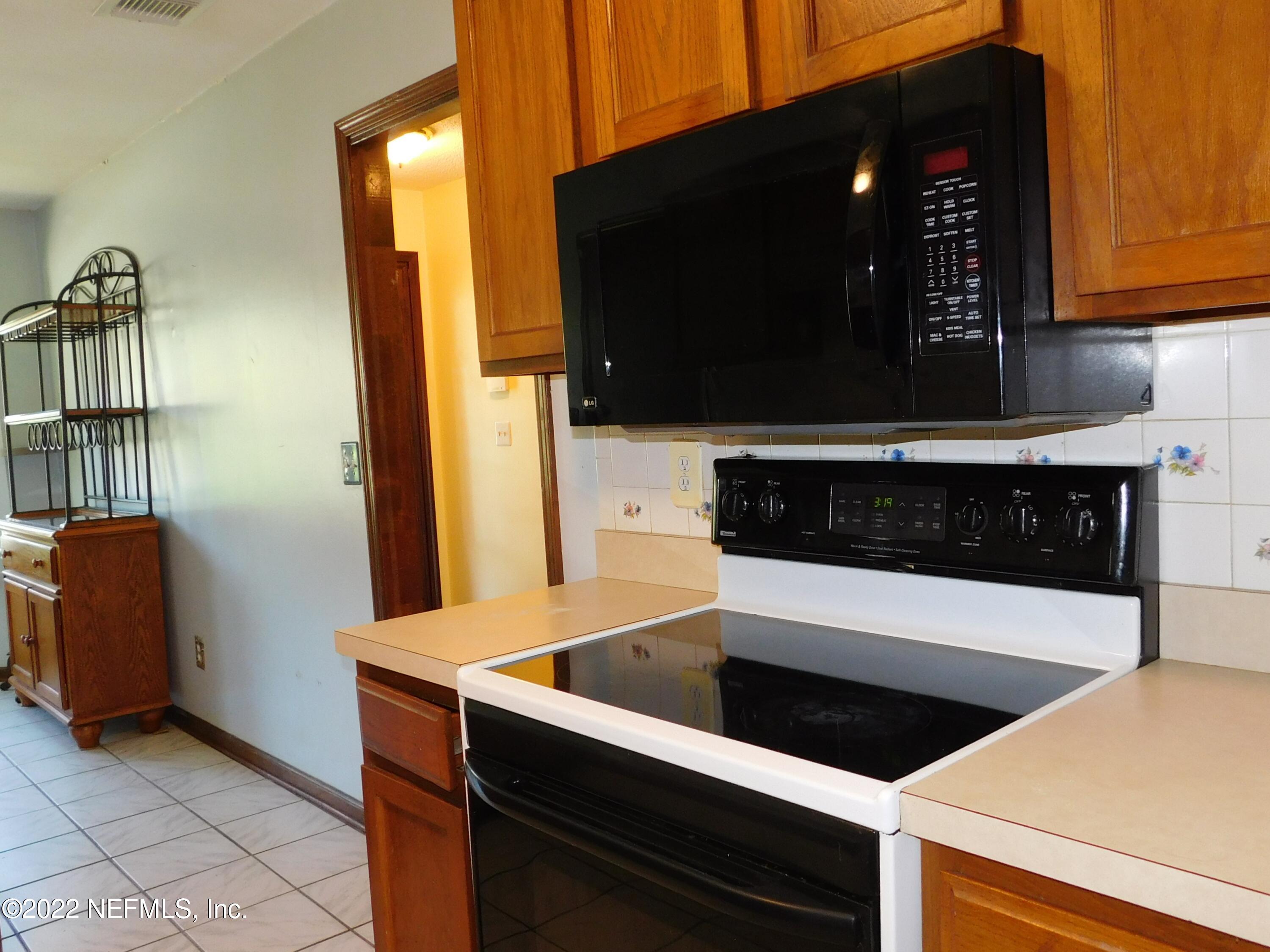 5324 Raccoon Ridge Court Jacksonville, FL 32258 - Photo 10 of 31 DSCN5780