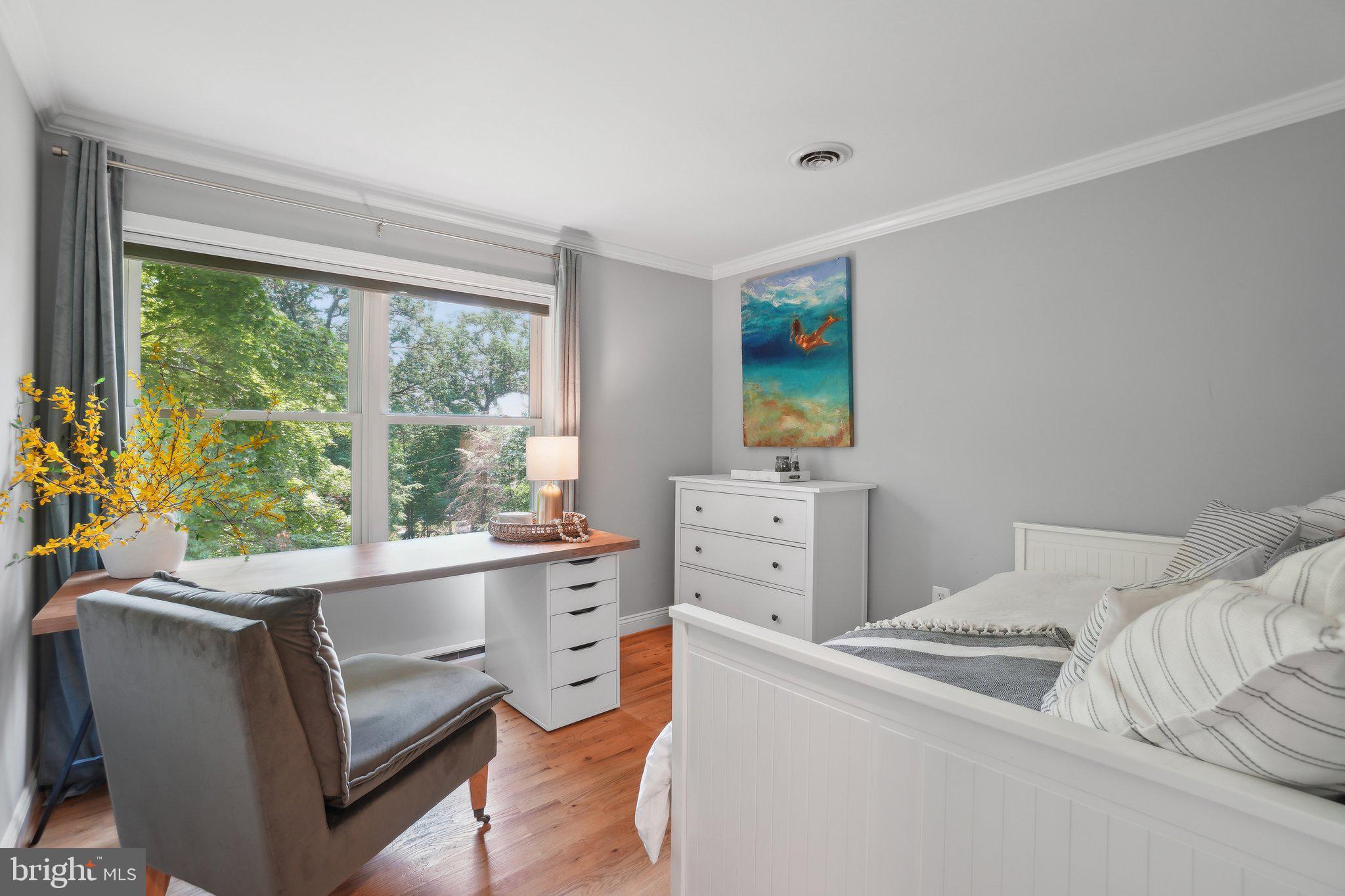 41756 Stumptown Road Leesburg, VA 20176 - Photo 22 of 61 Guest bedroom #1