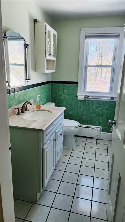 40 Longview Street Haverhill, MA 01830 - Photo 13 of 28