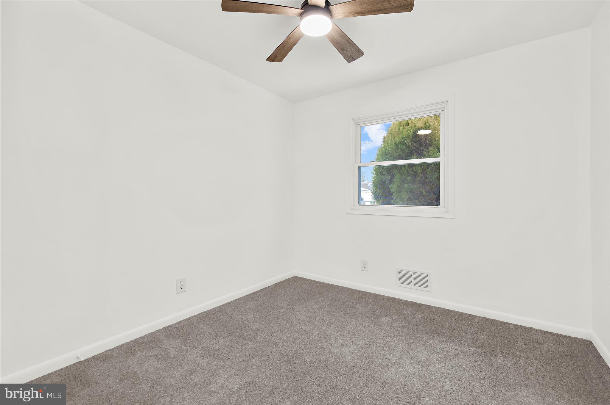 405 Rugby Avenue Baltimore, MD 21225 - Photo 24 of 62 2nd Bedroom