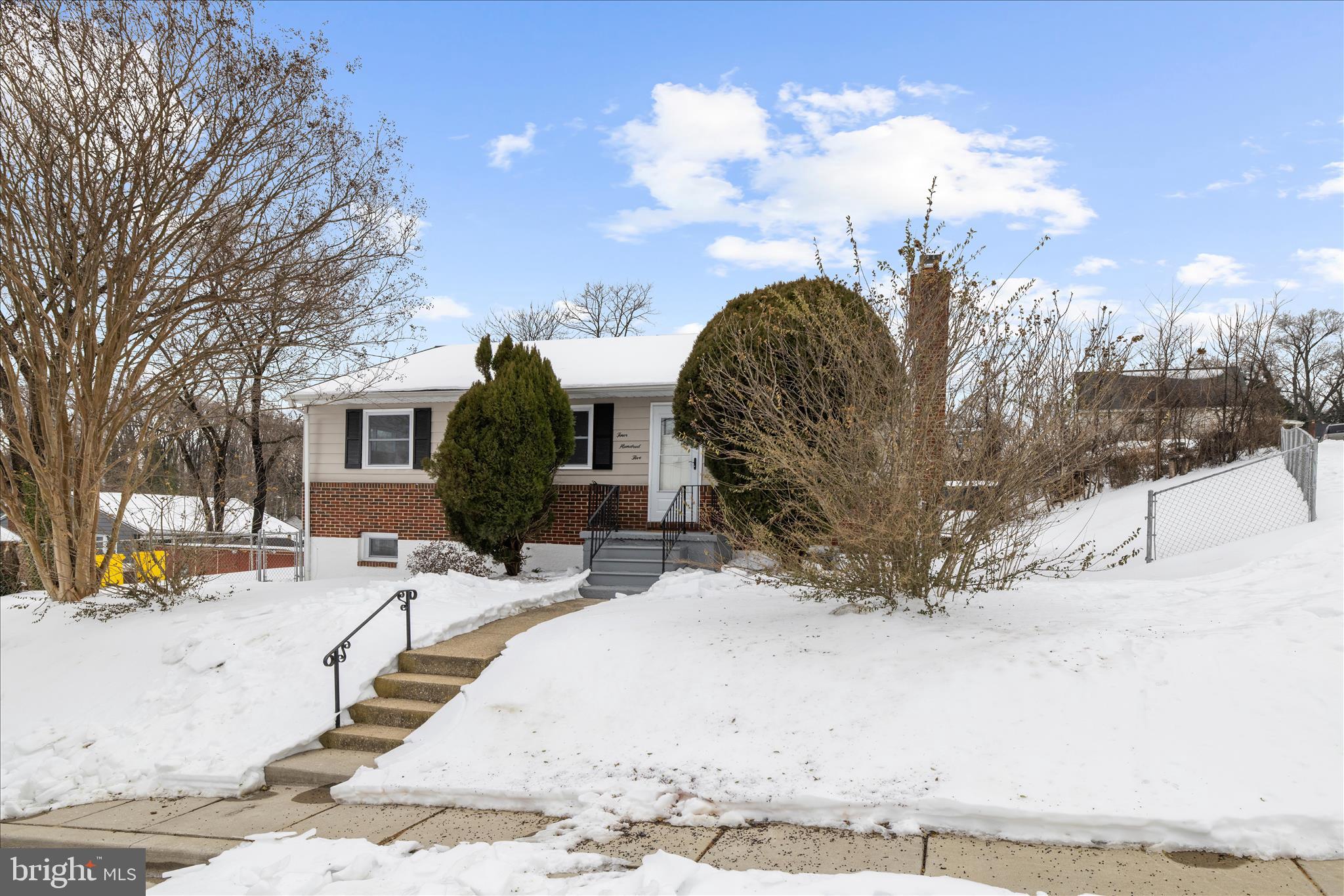 405 Rugby Avenue Baltimore, MD 21225 - Photo 4 of 62 Gallery Image 4