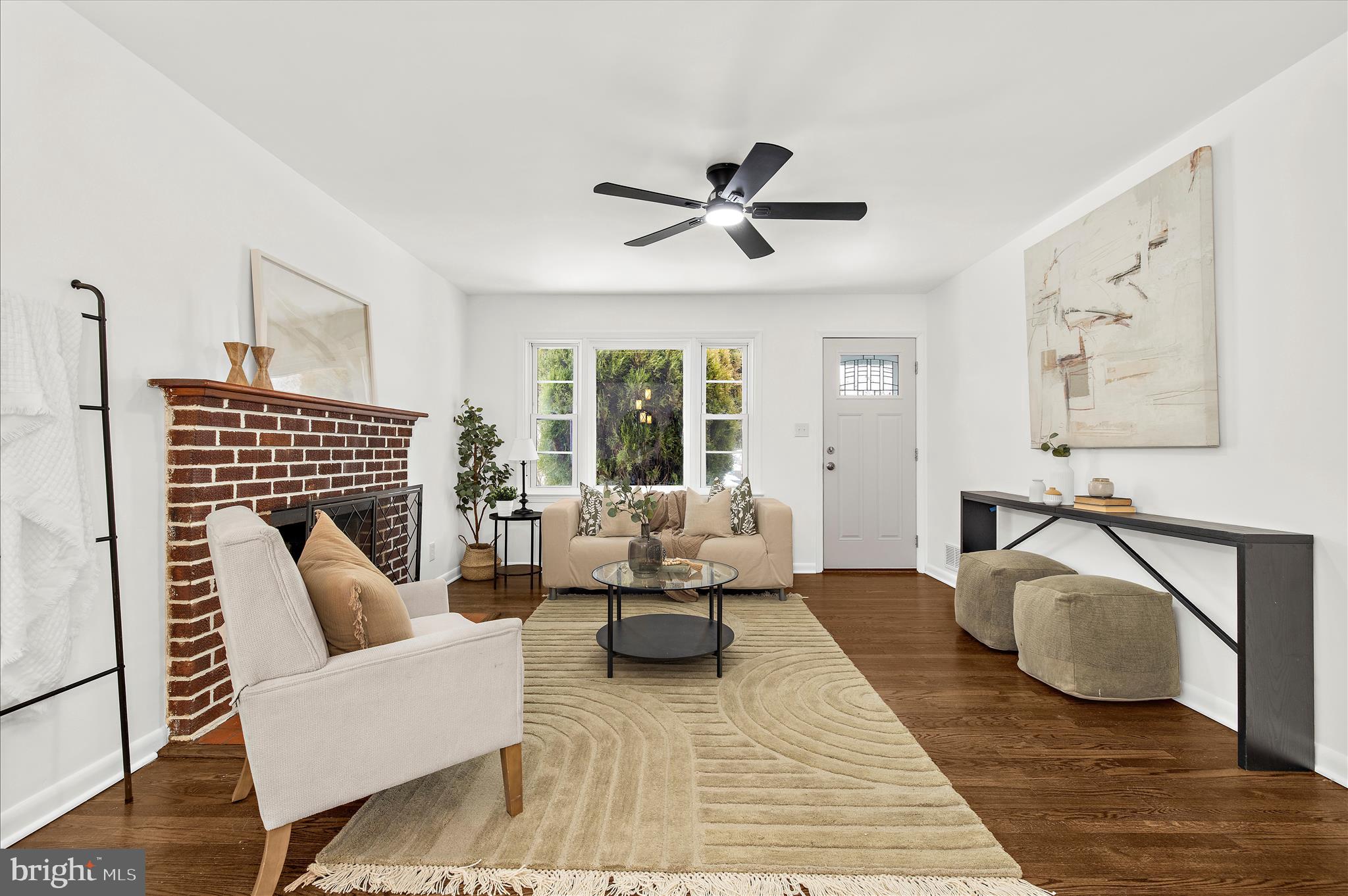 405 Rugby Avenue Baltimore, MD 21225 - Photo 5 of 62 Gallery Image 5