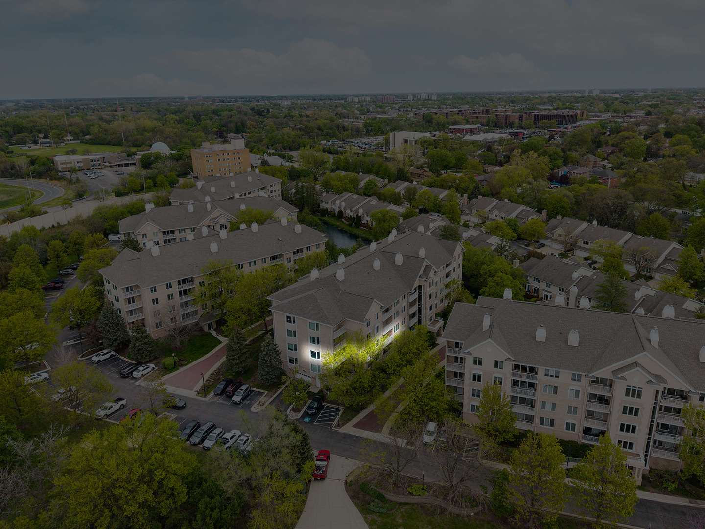 1715 Pavilion Way, Unit 307 Park Ridge, IL 60068 - Photo 2 of 35