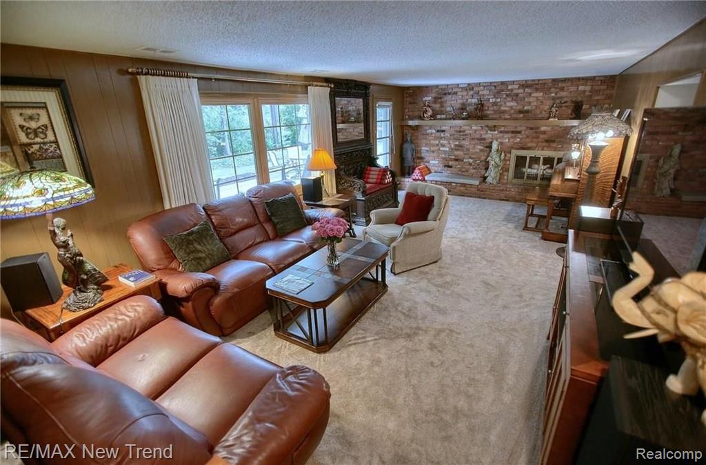 28620 Westerleigh Road Farmington Hills, MI 48334 - Photo 13 of 23