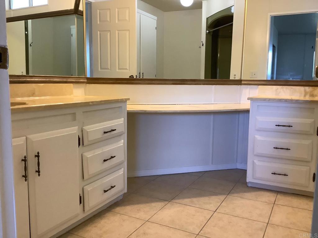 29056 Via Playa Del Rey Murrieta, CA 92563 - Photo 18 of 28 Primary bath