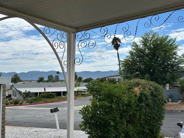 $329,700 | 29056 Via Playa Del Rey, Murrieta, CA 92563