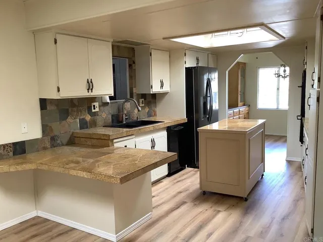 $329,700 | 29056 Via Playa Del Rey, Murrieta, CA 92563