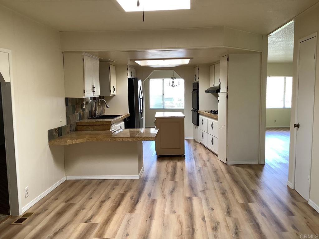 29056 Via Playa Del Rey Murrieta, CA 92563 - Photo 9 of 28