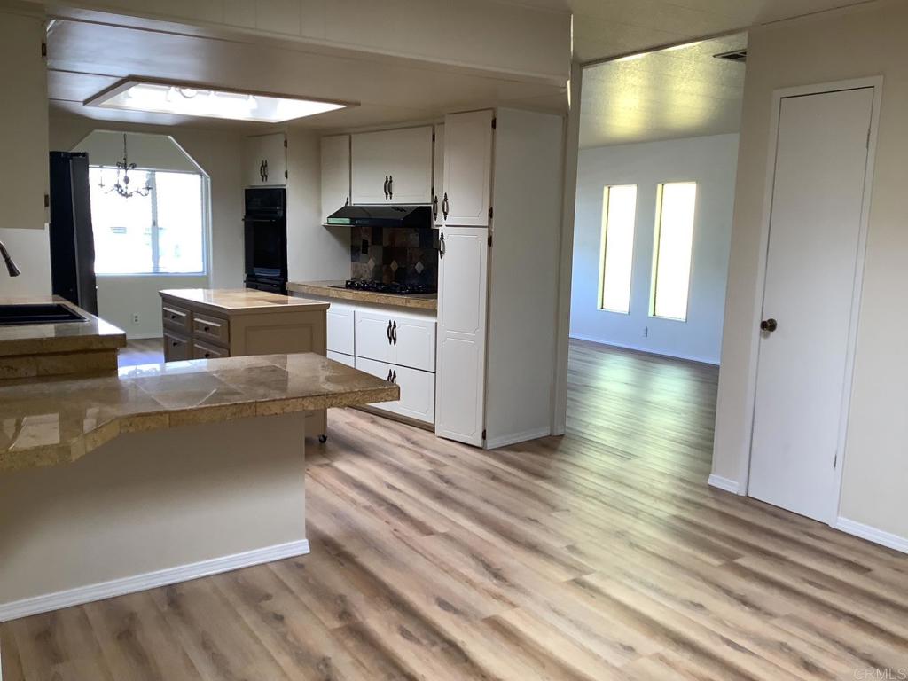 29056 Via Playa Del Rey Murrieta, CA 92563 - Photo 10 of 28