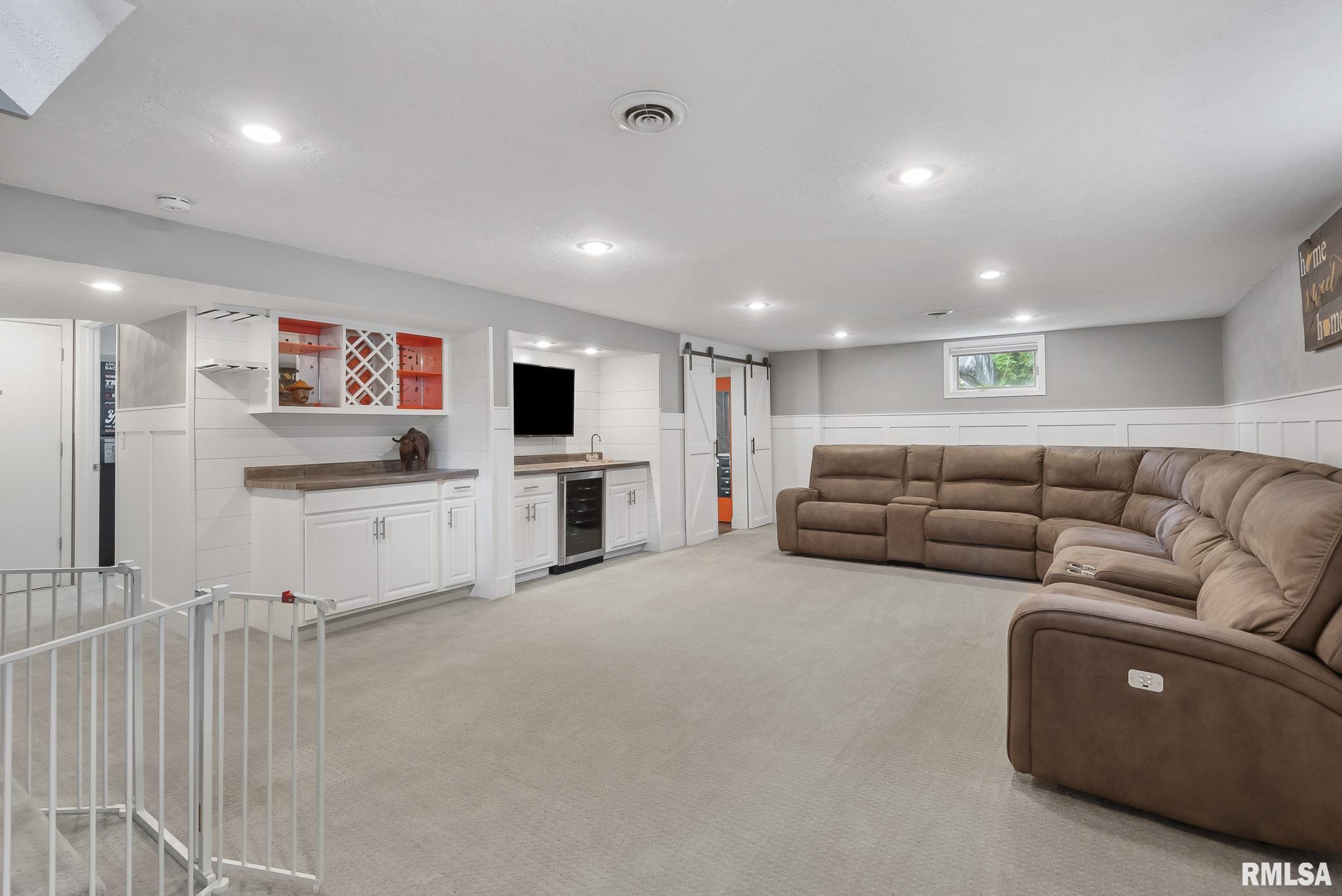 2879 Forest Road Davenport, IA 52803 - Photo 19 of 33 Gallery Image 19
