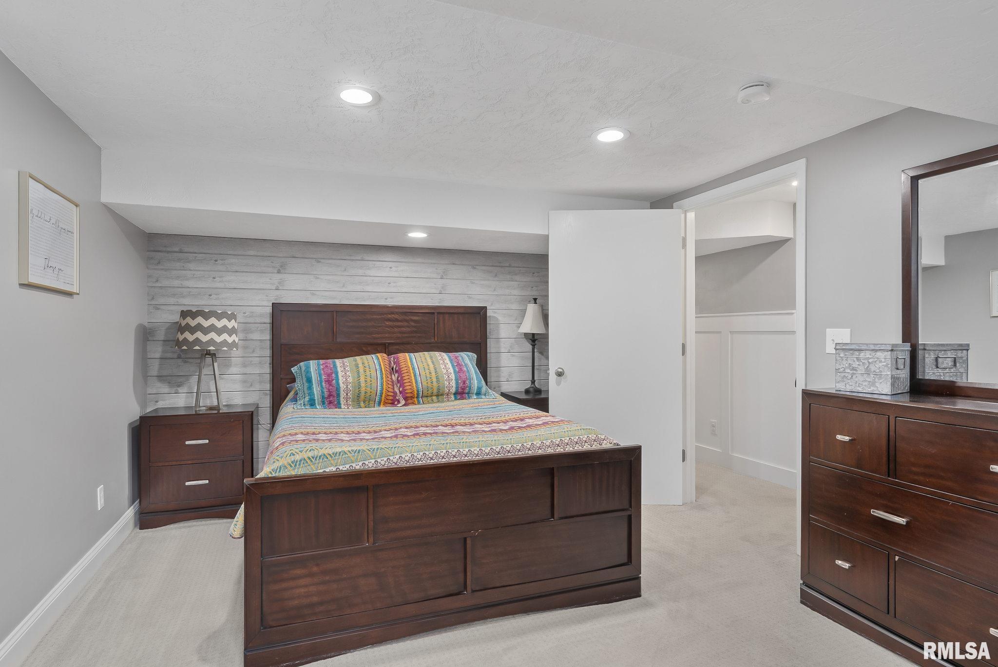 2879 Forest Road Davenport, IA 52803 - Photo 22 of 33 Gallery Image 22