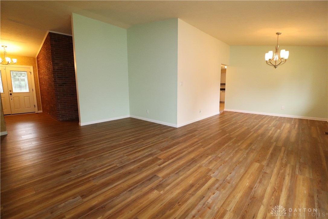 5574 Overbrooke Road Kettering, OH 45440 - Photo 5 of 28 Gallery Image 5