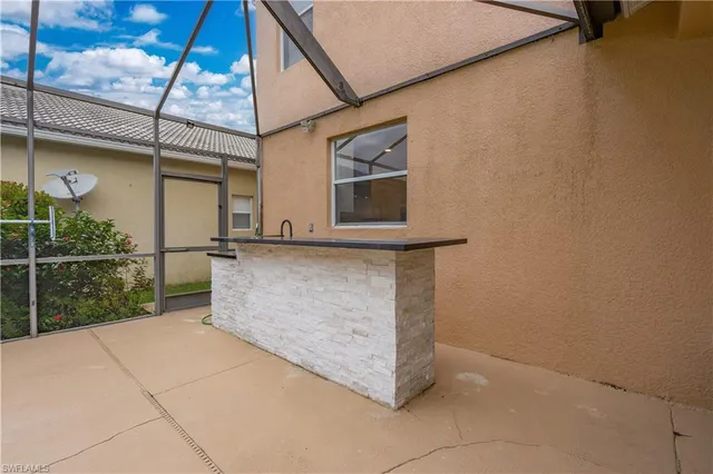 $750,000 | 8271 Laurel Lakes Way, Naples, FL 34119