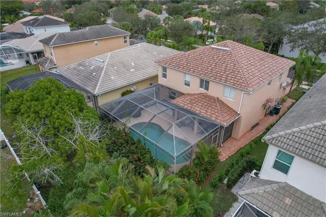 $750,000 | 8271 Laurel Lakes Way, Naples, FL 34119